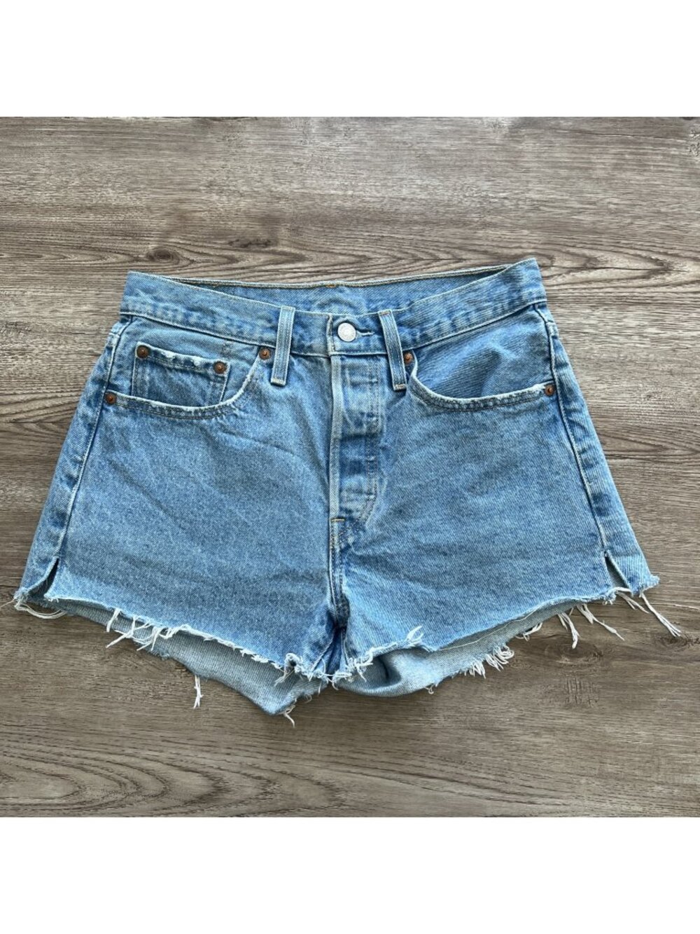 Levis 501 Cutoff Shorts Womens 27 Light Wash High Rise Button Fly Raw Hem 2"